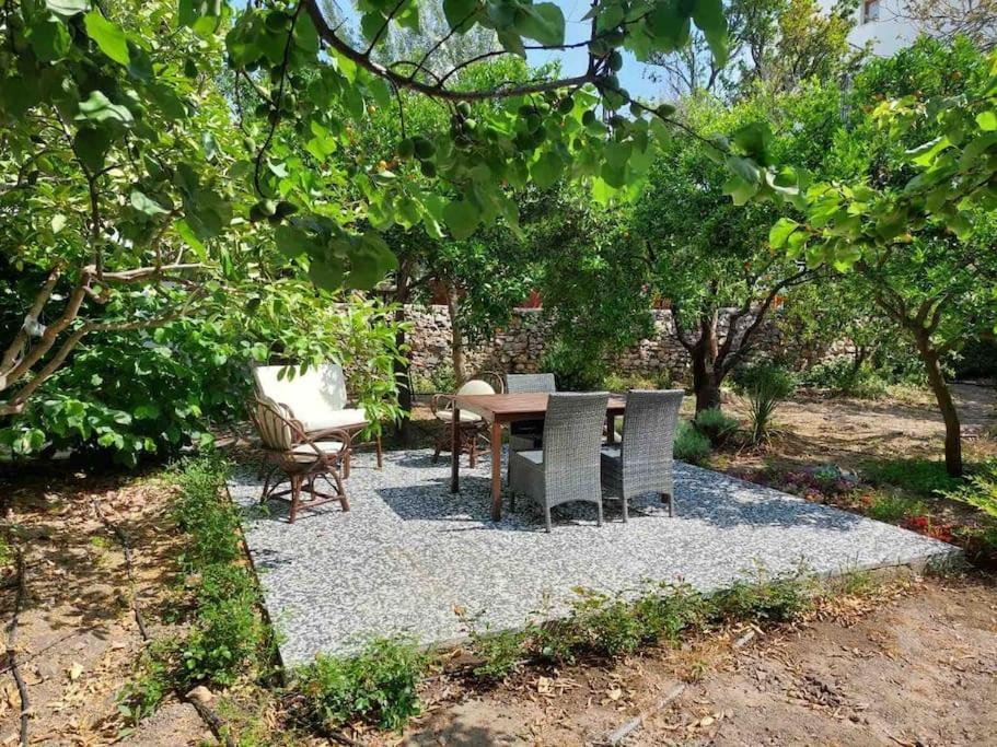 Mel'S Garden House In The Heart Of The City Bodrum Exterior photo
